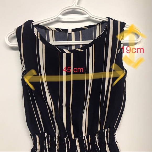 Long sleeveless dress - Picture 4 of 4